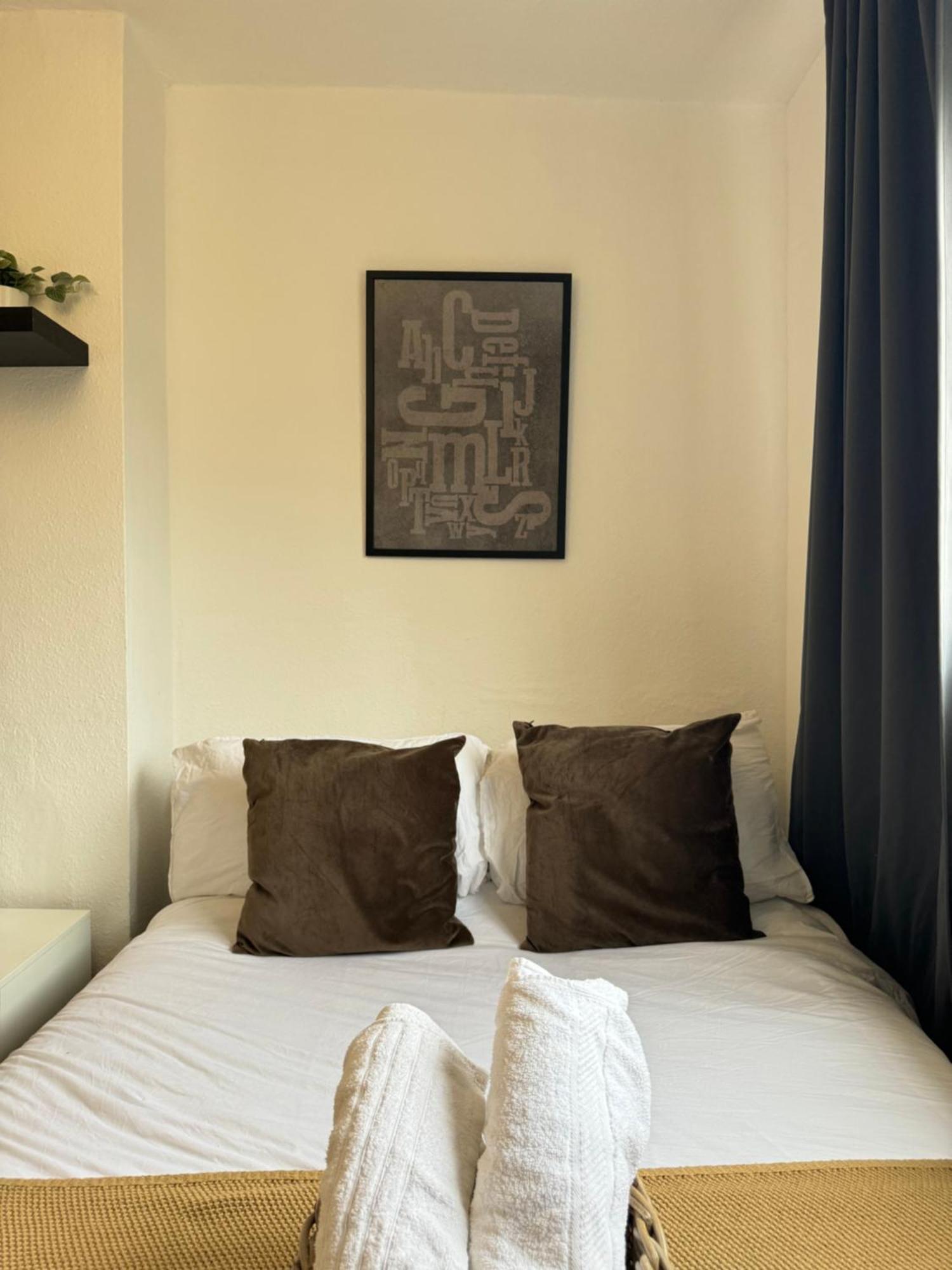 2 Bed Apt Sofa Bed Up To 6 London Eksteriør billede
